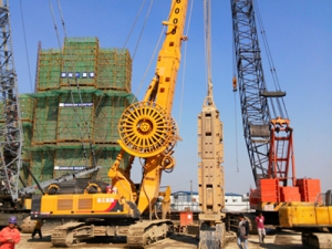 徐工XG600D連續牆抓(zhuā)鬥上海灘秀大(dà)鍋重器風采